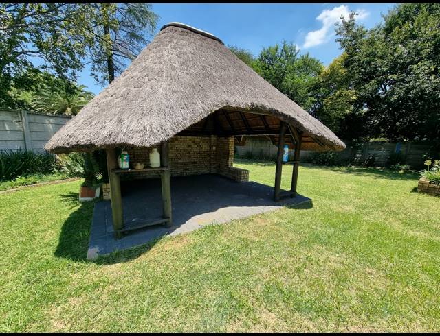 2 BEDROOM TOWNHOUSE TO LET IN VANDERBIJLPARK SW 5